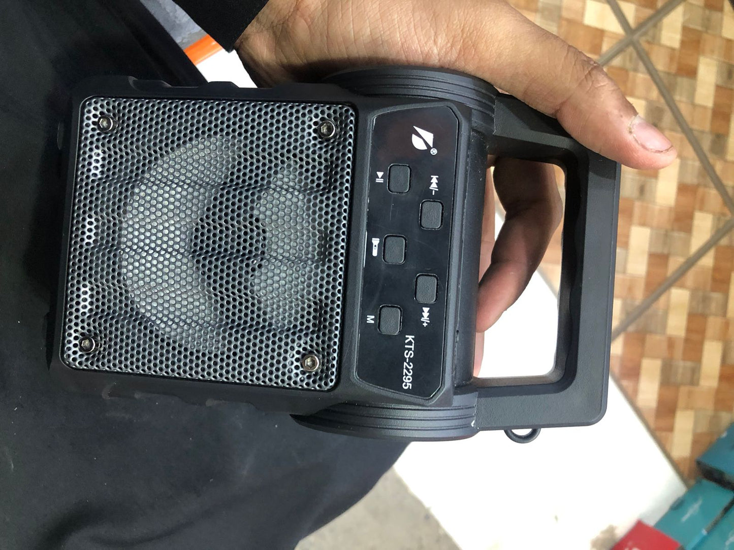 KTS 2295 Solar Bluetooth Speaker – Portable Outdoor Wireless Sound