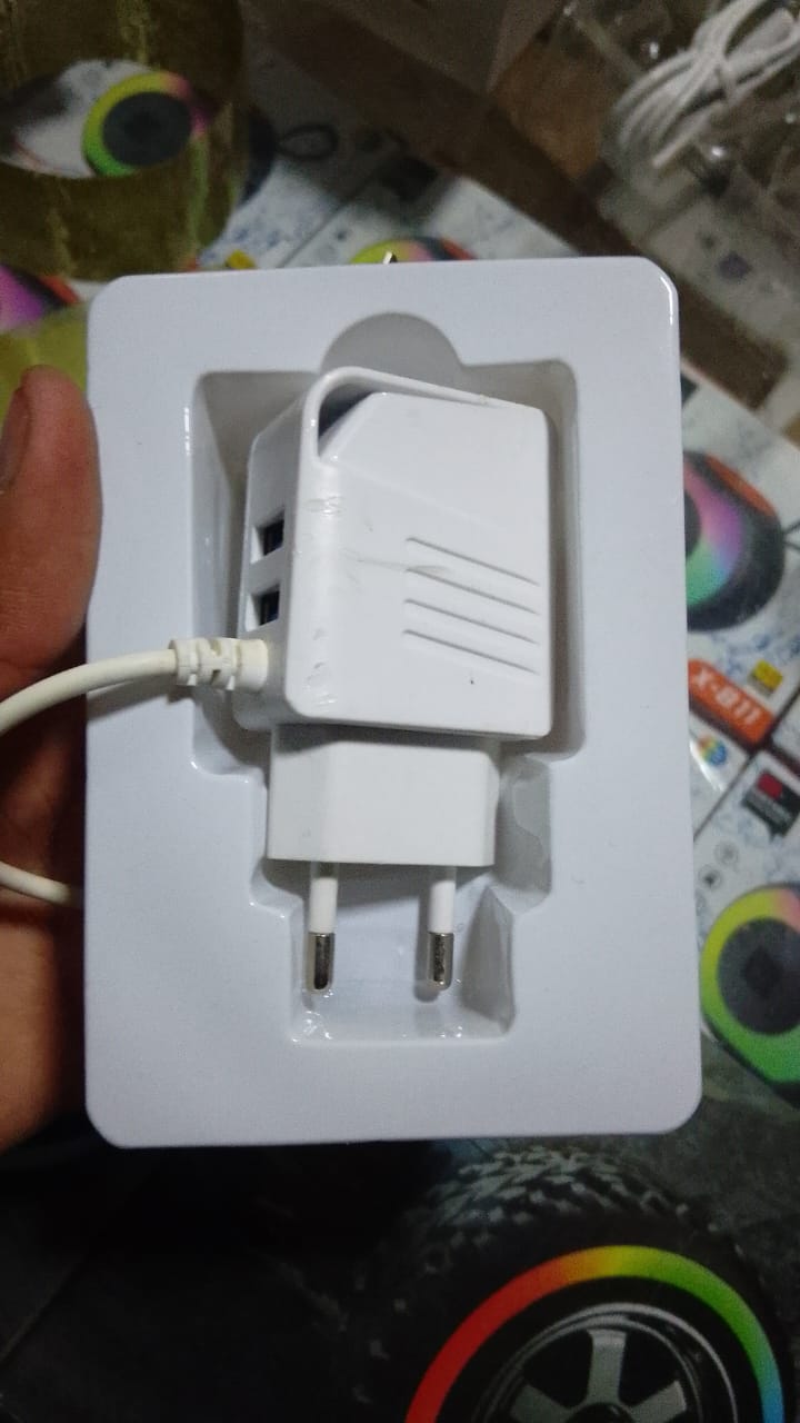 Newtoo Fast Charging Adapter – High-Speed USB Charger for Smartphones & Devices